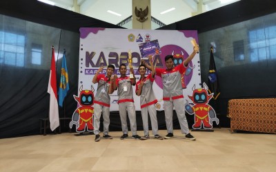 JUARA III UJI KETANGKATASAN ROBOT MOBILE di KARBORA (Karapan Robot Madura) 2022 bertempat di Gedung Cakra Universitas Trunojoyo Madura
